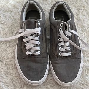 Women's grey vans